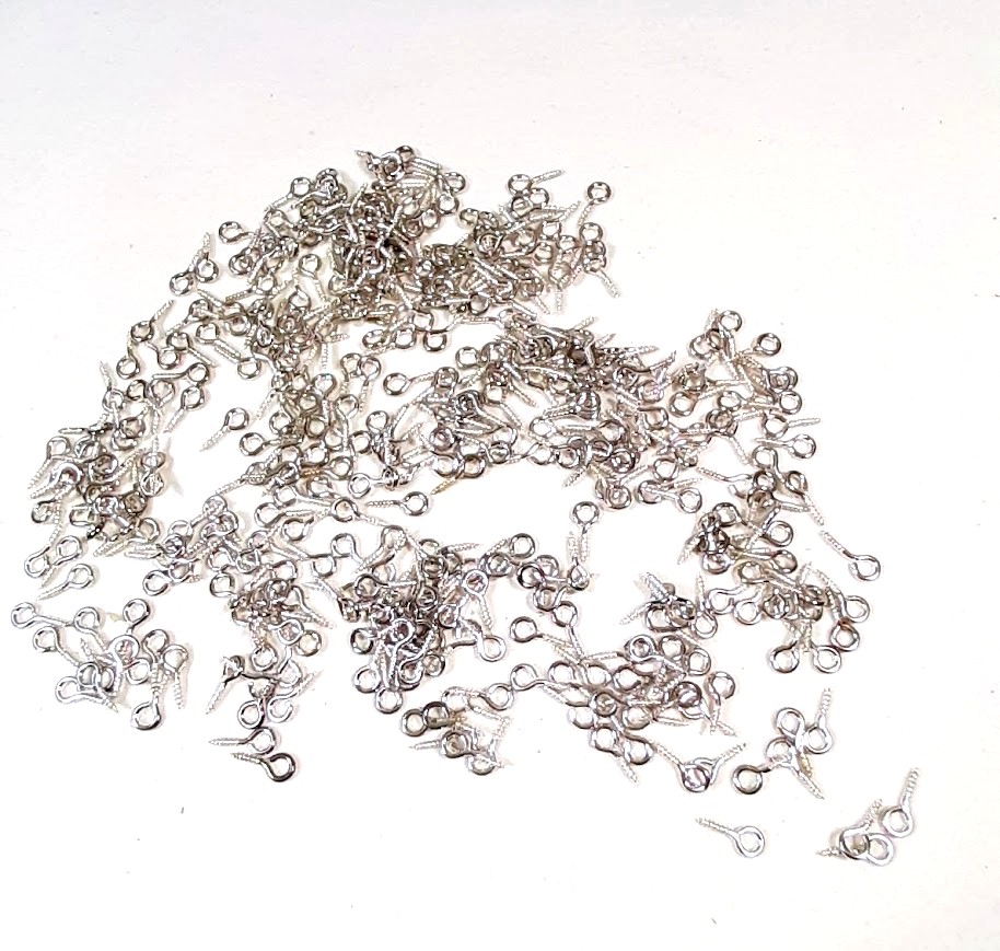 Appr&ecirc;ts bijoux: lot de 50 petits pitons &agrave; visser acier pour cr&eacute;ation de bijoux