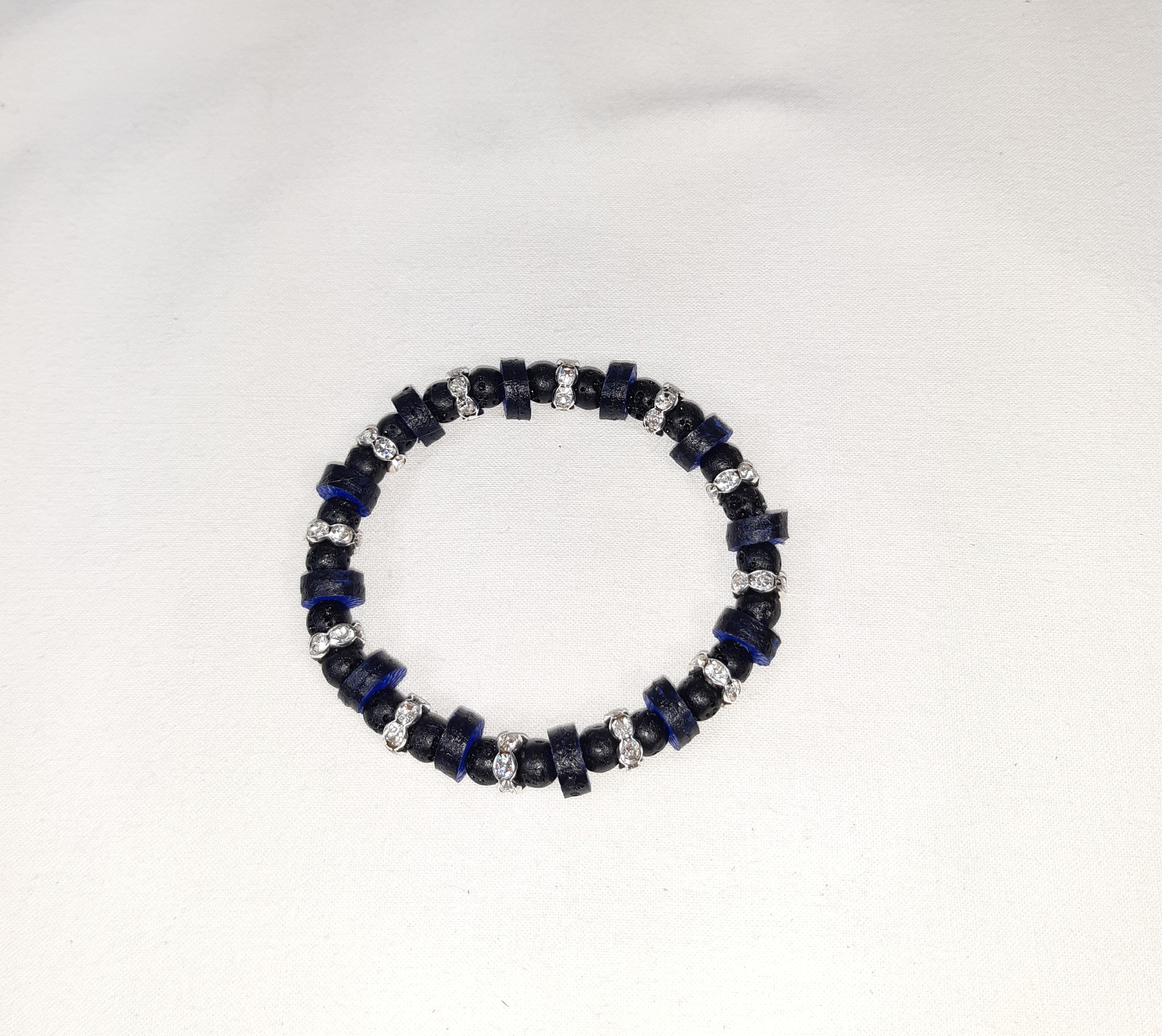 Bracelet bleu, cuir et strass