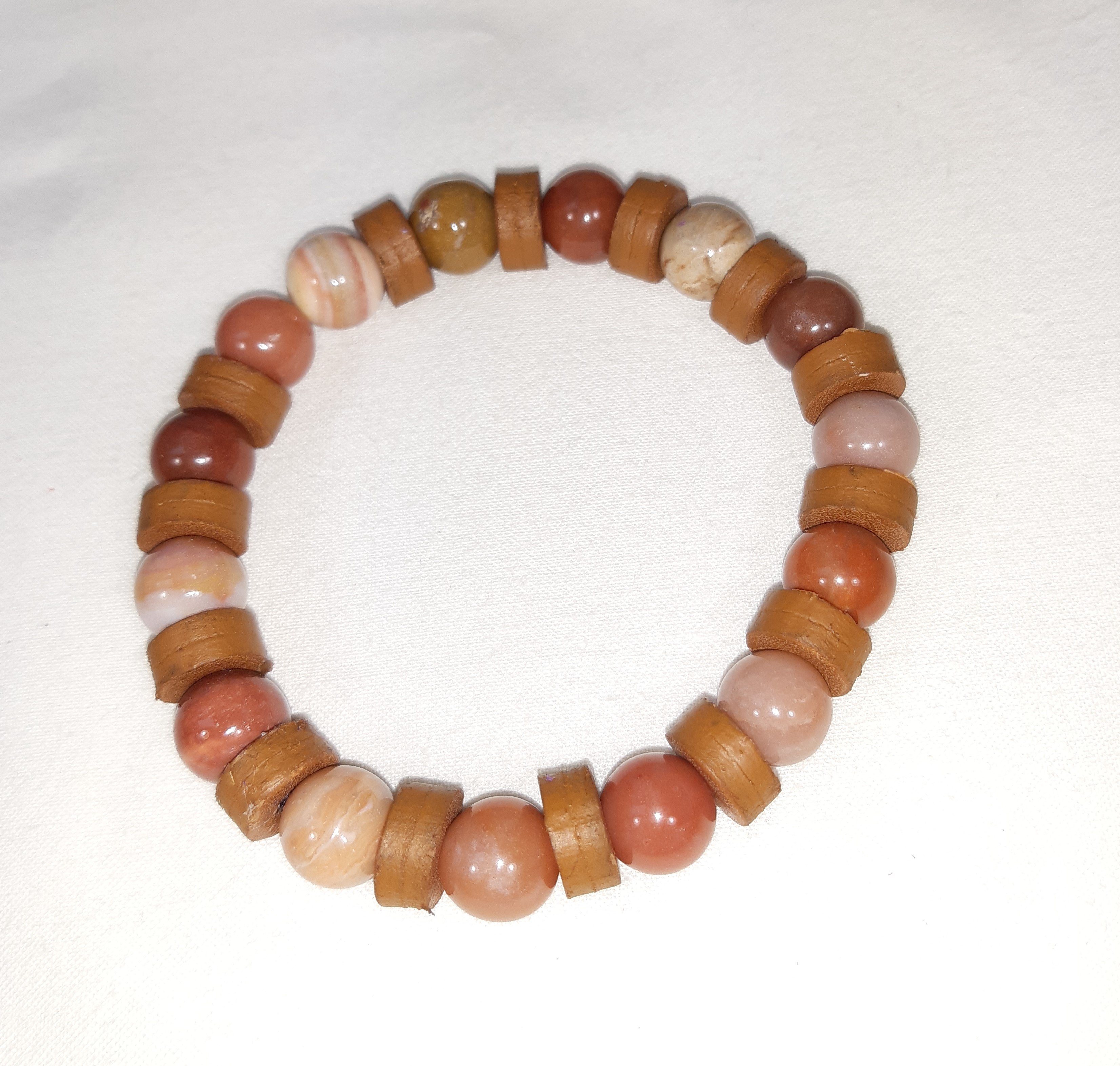 Bracelet extensible cuir et bois p&eacute;trifi&eacute;