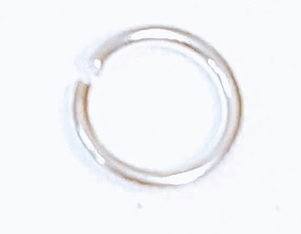 Lot de 130 anneaux de jonction m&eacute;tal coloris argent diam&egrave;tre 5mm