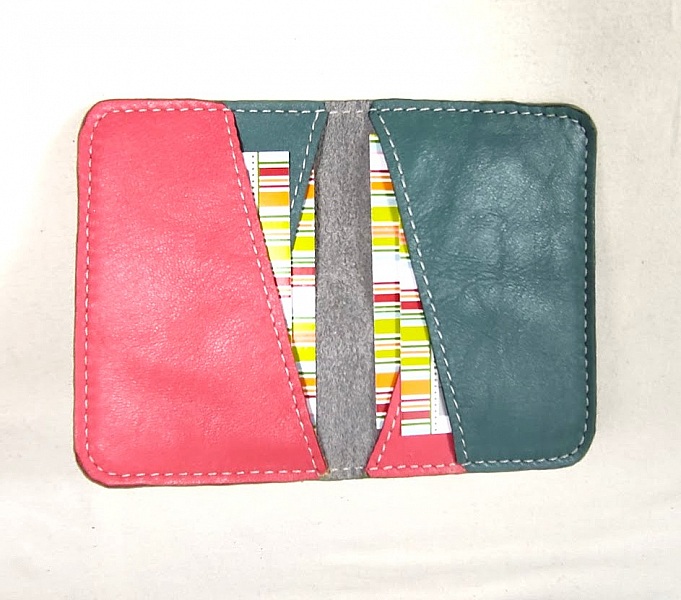 Porte cartes cuir grain&eacute;
