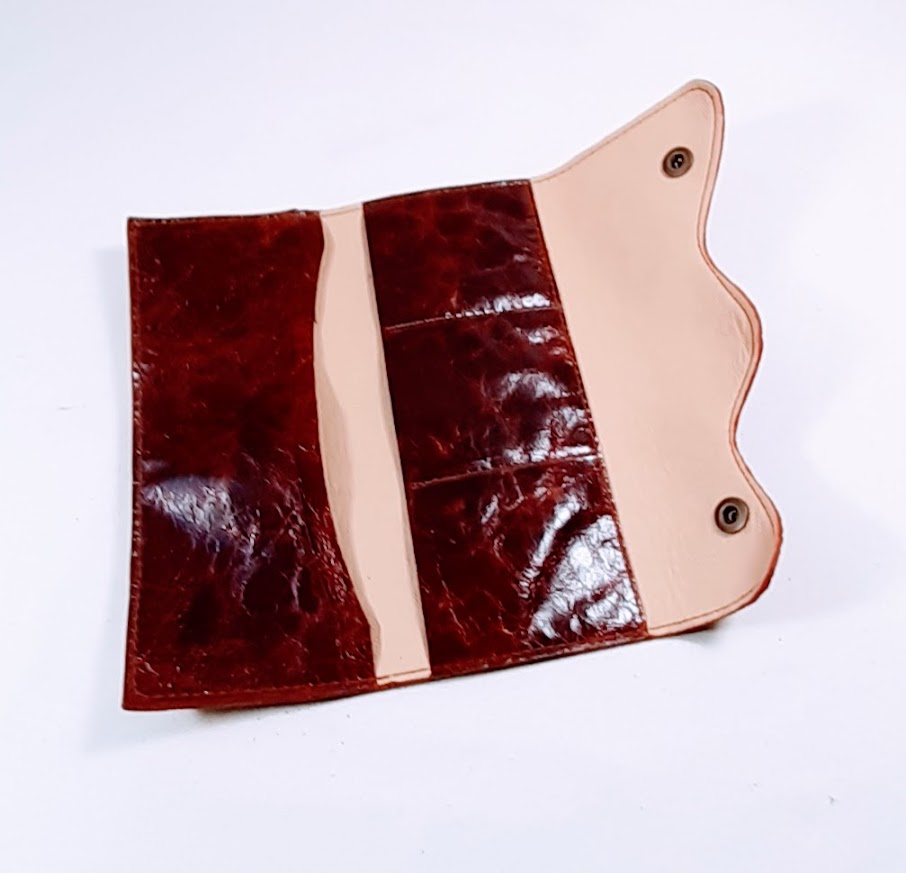Porte feuilles et porte cartes en cuir de ch&egrave;vre