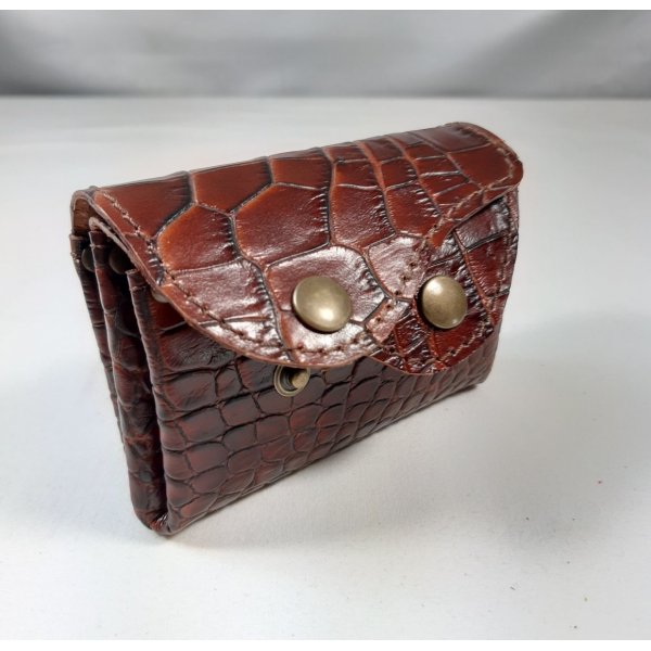 Porte-monnaie cro&ucirc;te de cuir fa&ccedil;on croco.