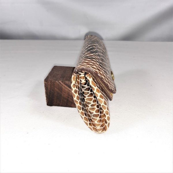 Brun tegnebog i gedel&aelig;der med print