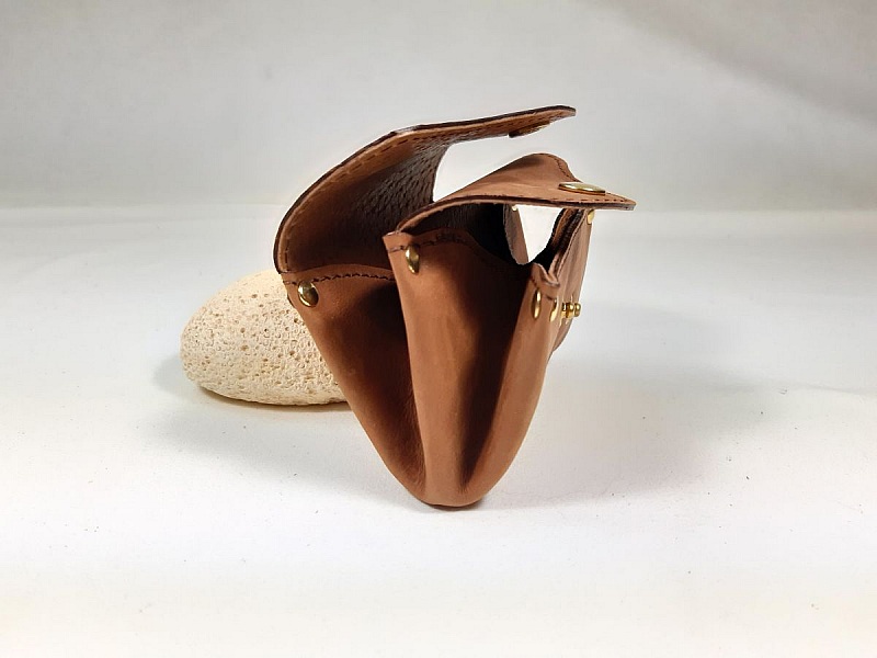 Porte-monnaie r&eacute;tro cuir ch&egrave;vre imprim&eacute; coloris havane