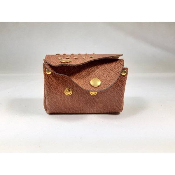 Retro tegnebog i narvet koskind i hasseln&oslash;ddefarvet l&aelig;der