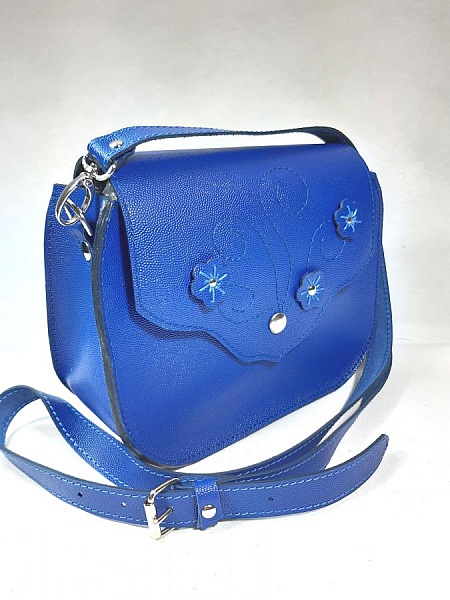 Sac bandouli&egrave;re cuir de vachette coloris bleu &eacute;lectrique.