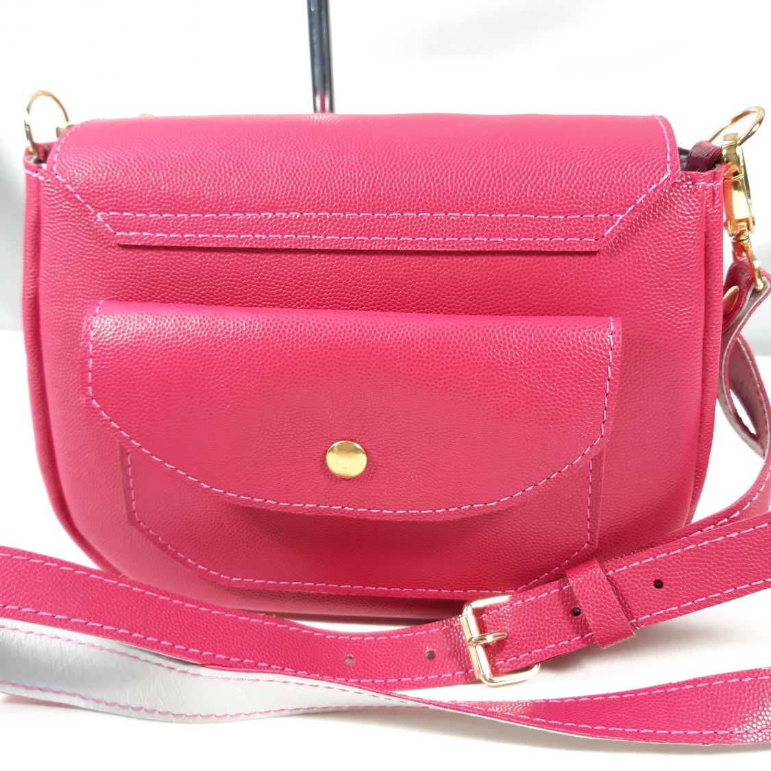 Fuchsia pink kornet koskind taske