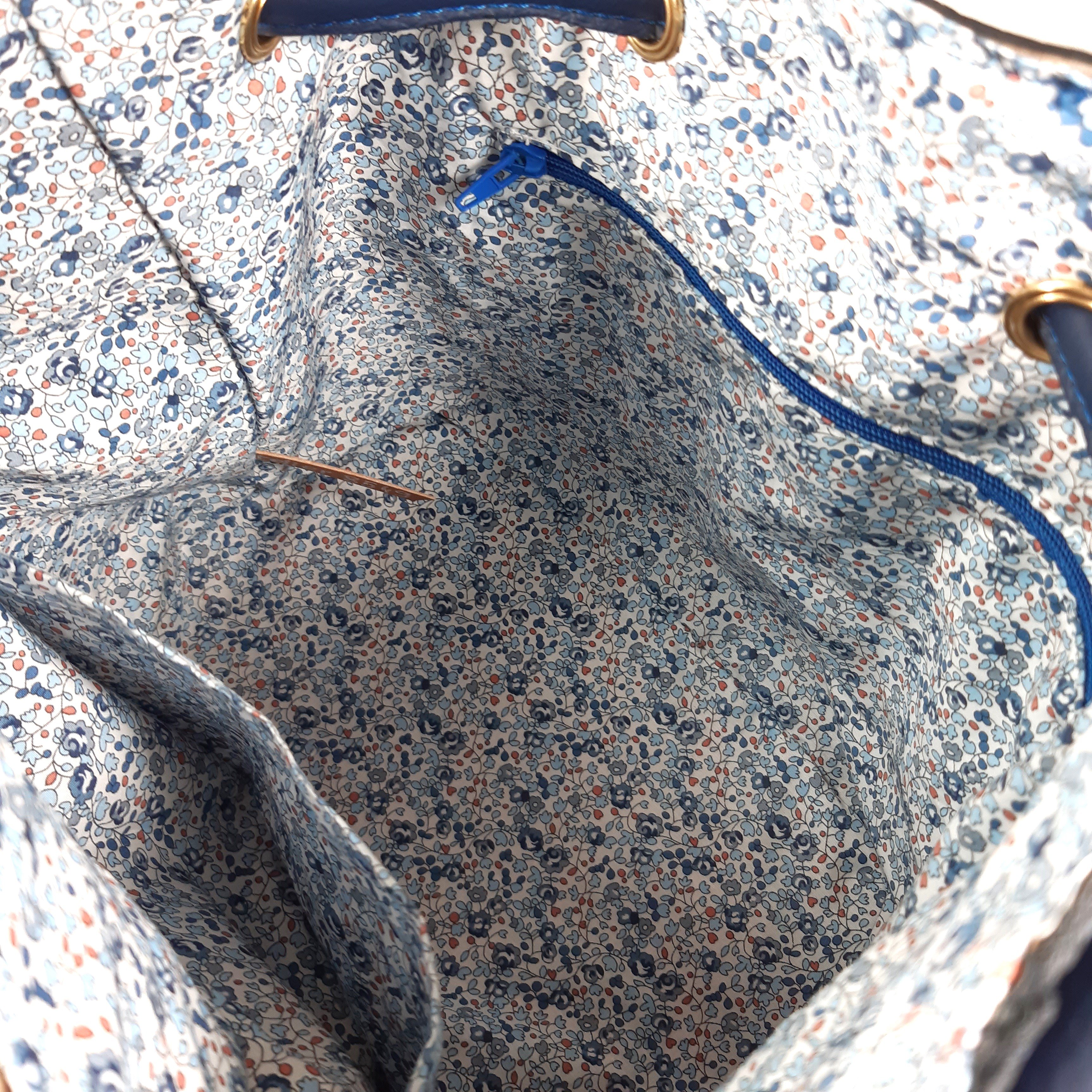 Sac seau cuir bleu brodé main