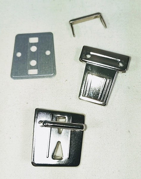 Serrures TUC en m&eacute;tal nickel